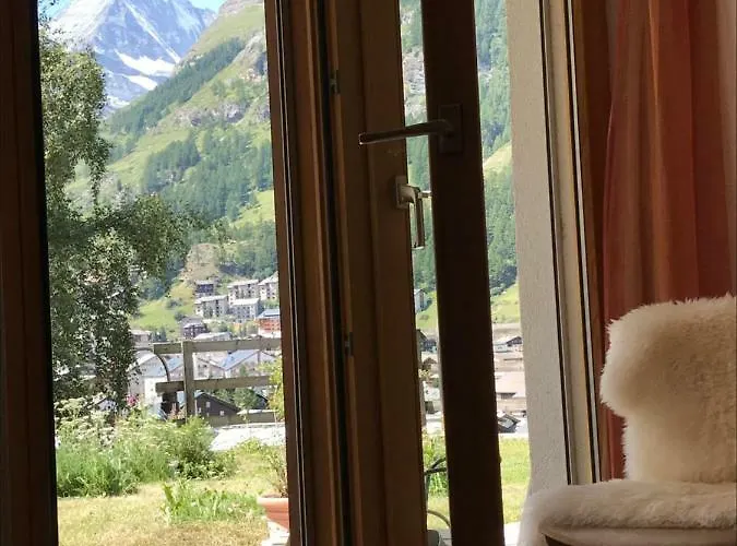 Millennium View 아파트 *